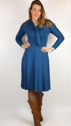 who's-that-girl-jurk-eugenie-blauw