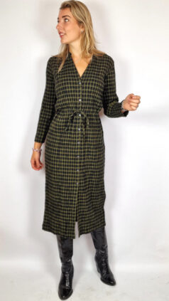 nice-things-jurk-crinkle-checks-black