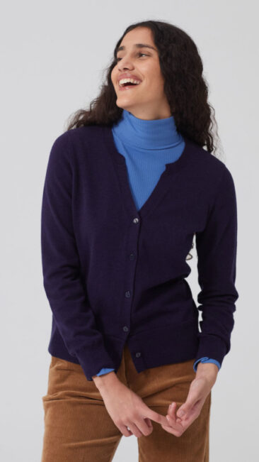 nice-things-vest-roundneck-navy