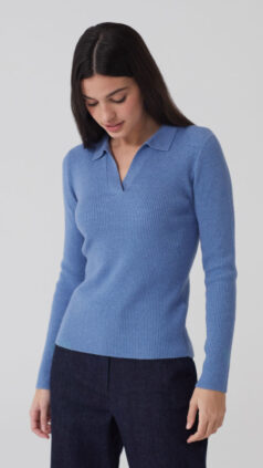 nive-things-trui-lapel-neck-light-blue