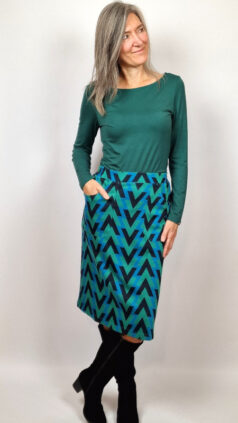 whos-that-girl-rok-holly-blutsgeschwister-shirt-sweet-sailorette-scandalous-green