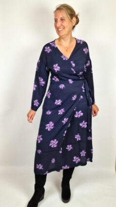 nice-things-jurk-shaded-flower