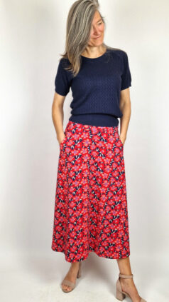 lykka-du-nord-rok-benie-poppy-field-top-lina-navy