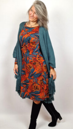 surkana-jurk-knot-brique-poncho-sleeves-steel-blue-2