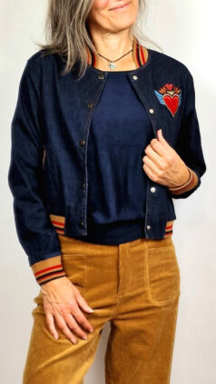 lalamour-jacket-billie-denim-zilch-top-batsleeve-navy-surkana-broek-corduroy-mustard